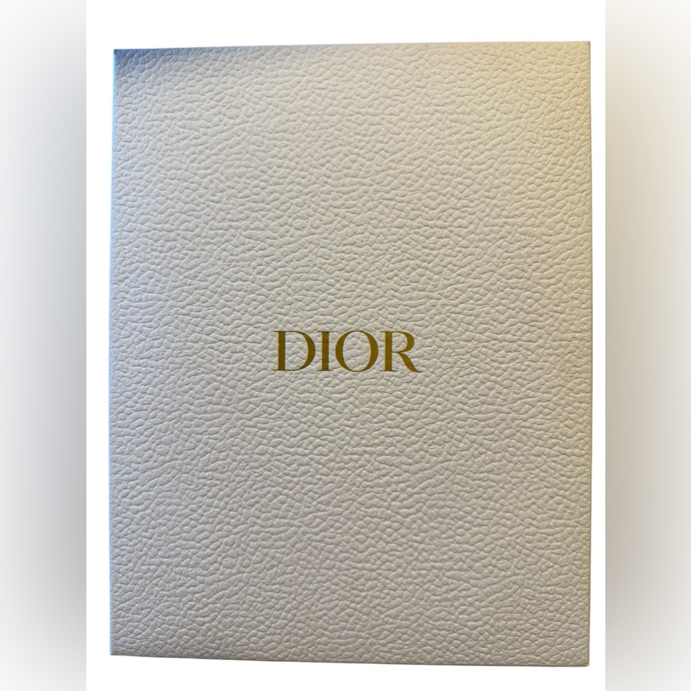 New Dior Around the World Stationary/Notebook Set Platinum Birthday Gift! - Picture 3 of 5